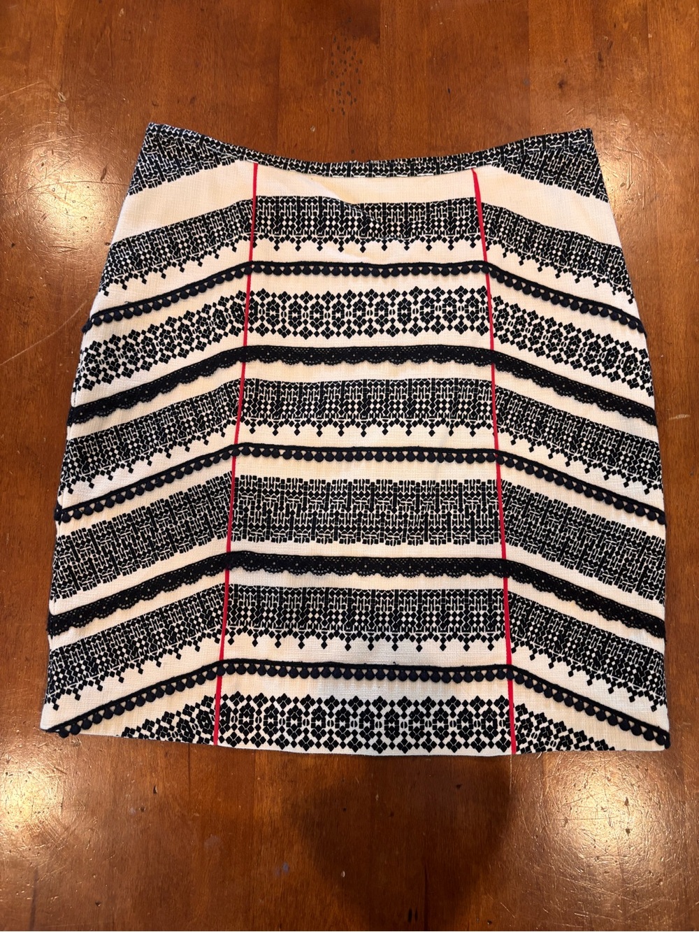 Anthropologie Tabitha Piped Lace Pencil Skirt Black White Red US8